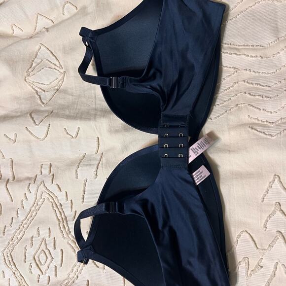 Elegant Navy Blue Bra - Picture 2 of 4